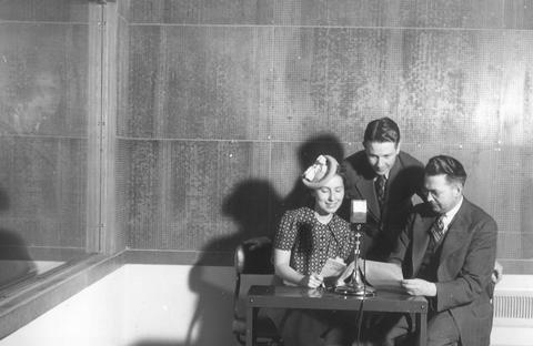 students broadcasting 1950